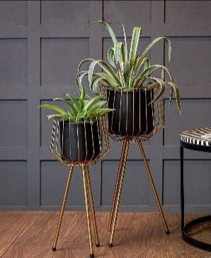 Adore black trapped heart planter (single) - Adore & Décor