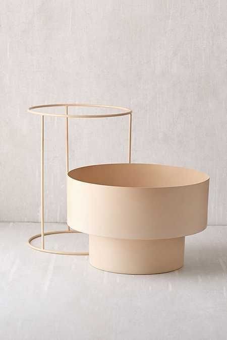 Adore monochrome planter (single) - Adore & Décor