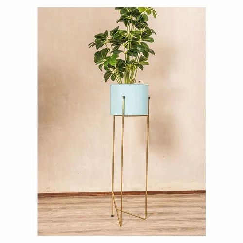 Adore Iron planter with golden stand - Adore & Décor