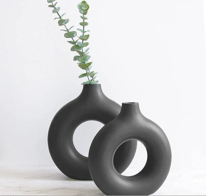 Adore Round Donut vase