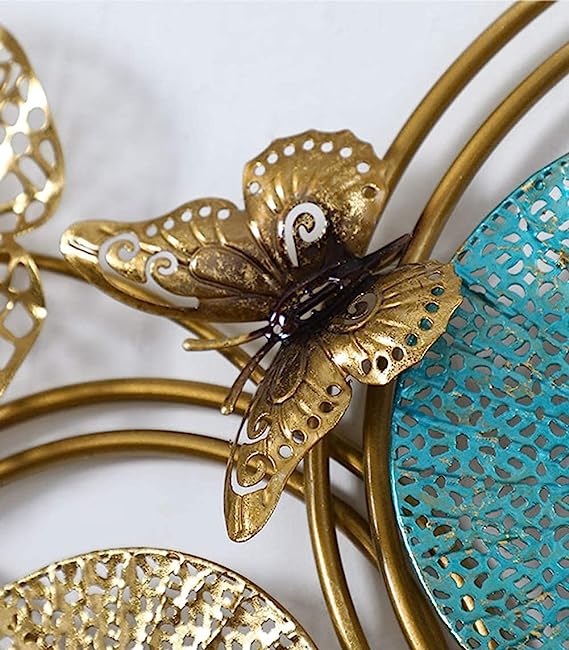 Adore Brass metal wall hanging flowers set