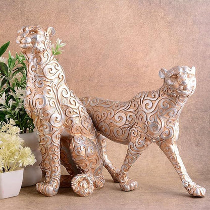 Adore Vintage Walking panther