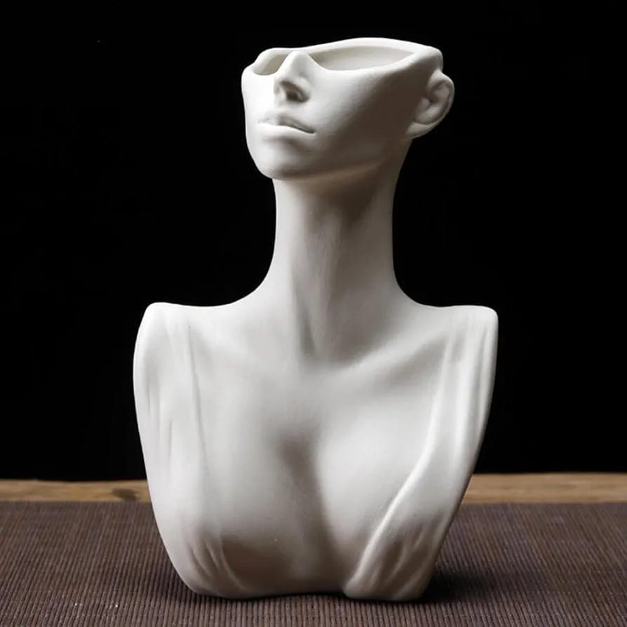 Adore bold lady vase - Adore & Décor