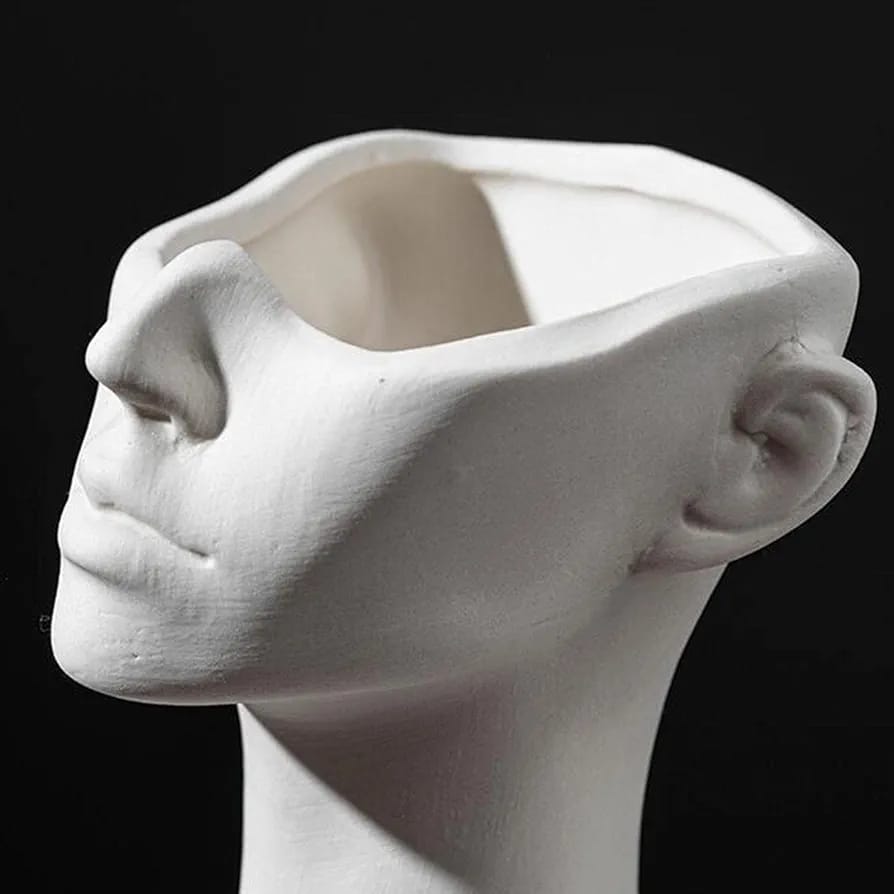 Adore bold lady vase - Adore & Décor