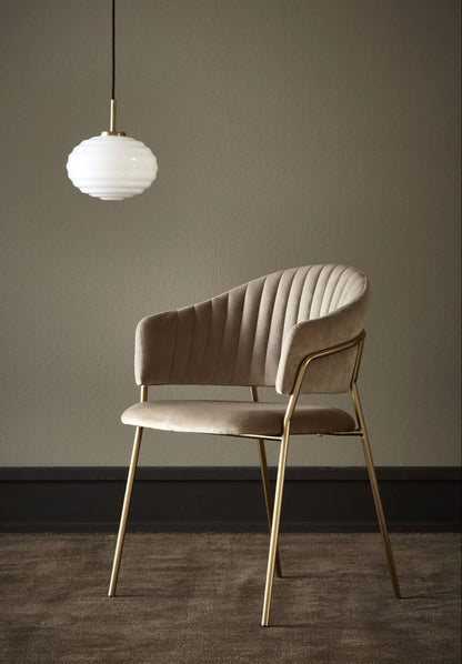 Adore Corporate seater [single] - Adore & Décor