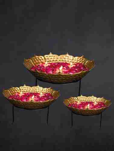 Adore Festive decorative bowl with stand [Set of 3] - Adore & Décor