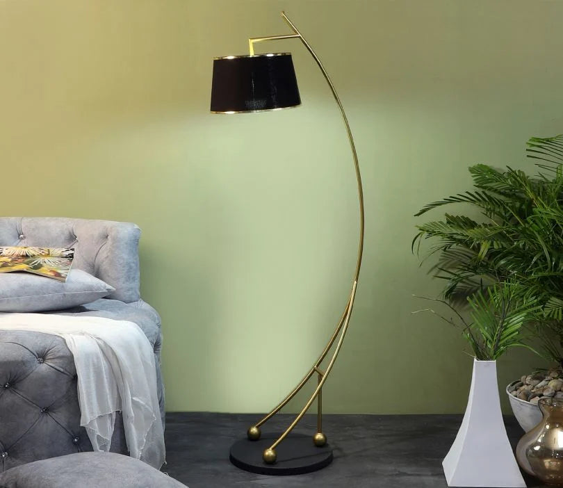 Tilted curve floor lamp