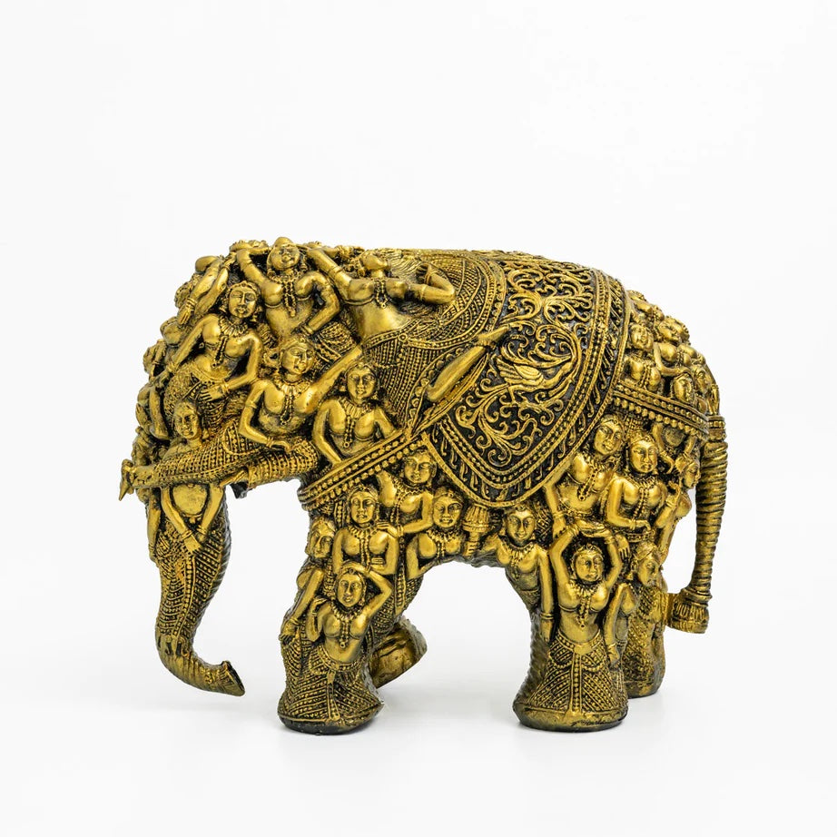 Adore sacred Ramayan elephant