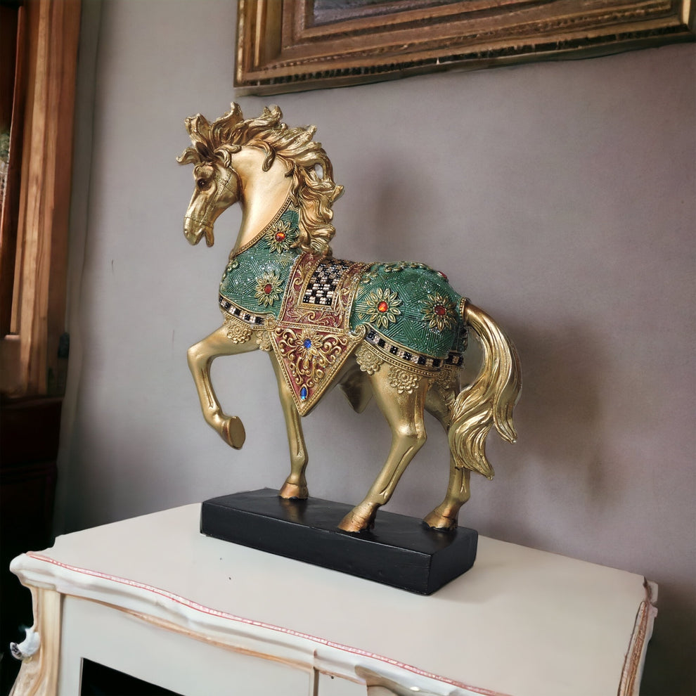 Adore royal chariot horse decor