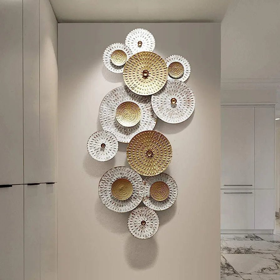 White and gold metal wall hanging - Adore & Décor