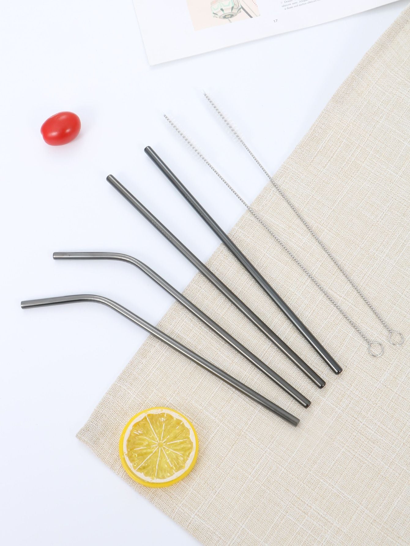 Adore 4pcs Stainless Steel Straw & 1pc Brush